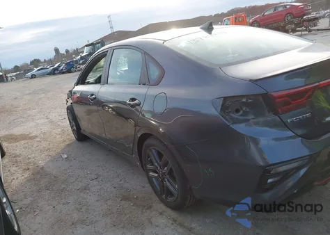 2021 Kia Forte Gt-Line z USA, uszkodzony, nr VIN 3KPF34AD6ME357657